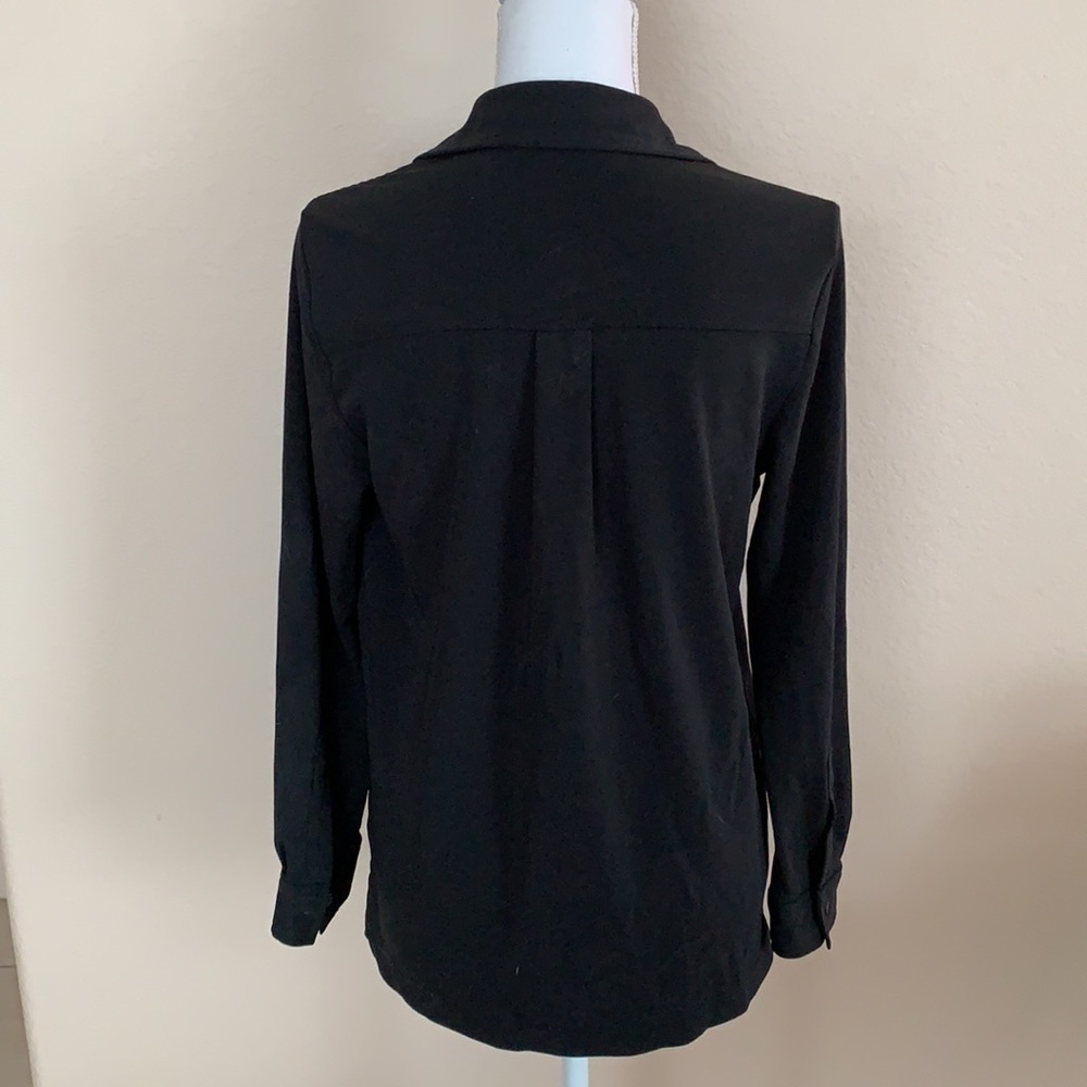 Liz Lange for target maternity button up blouse - Picture 4 of 5